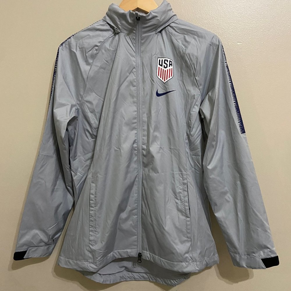 Nike Team USA Womens Soccer Sideline Jacket WC Windbreaker AO8170-012 Size L NEW